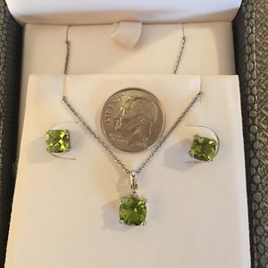 Peridot Earring and Pendant set